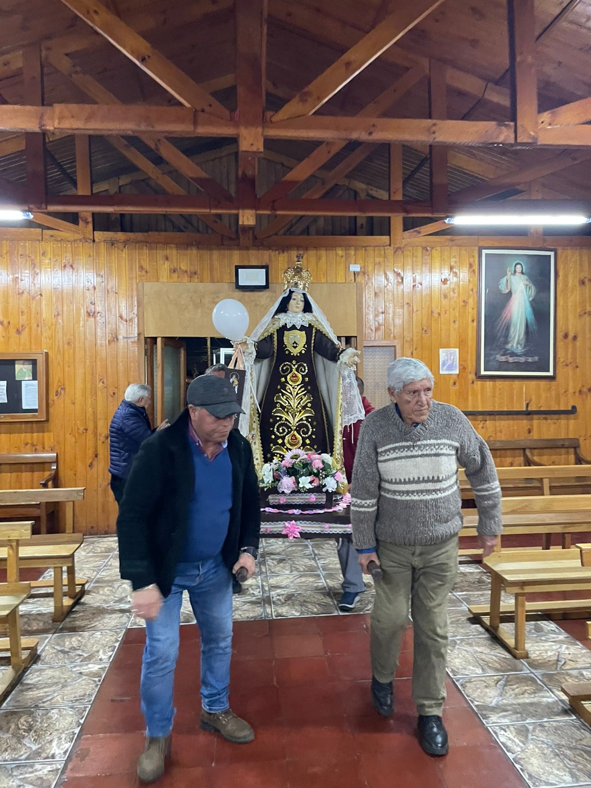 Nuestra comunidad recibe a la Virgen Peregrina